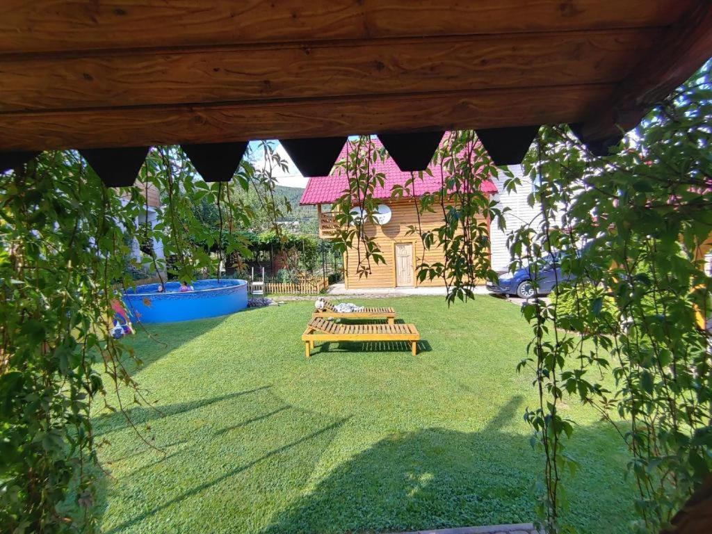 Cottage house Yaremtche Extérieur photo
