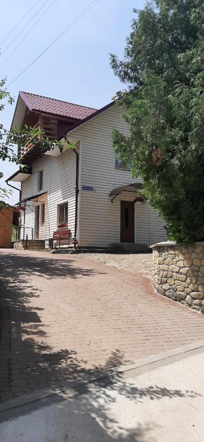 Cottage house Yaremtche Extérieur photo